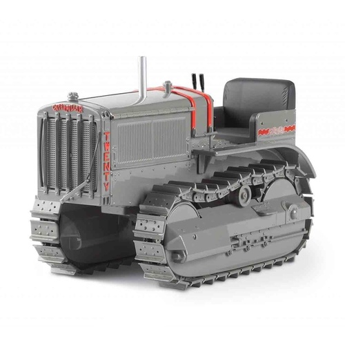 1:16 Caterpillar Twenty Track Type Tractor With Metal Tracks in display case