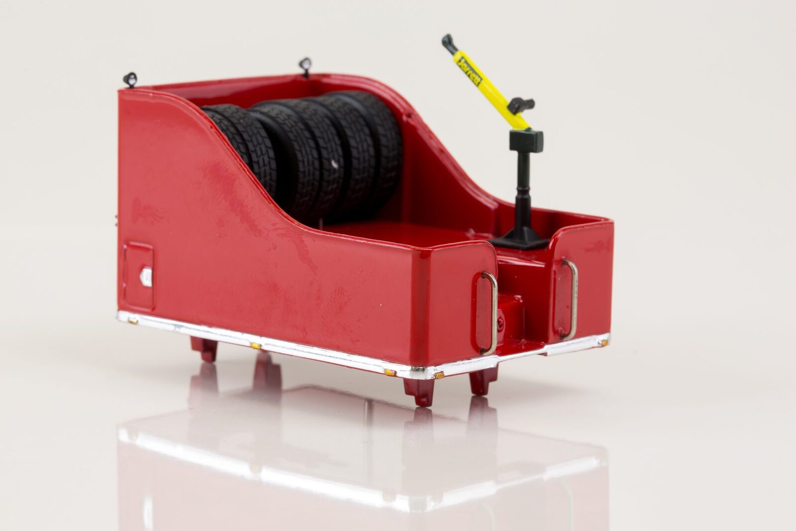 150 Kenworth K200 Ballast Box Red