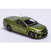 1:18 2013 HSV Gen-F Maloo GTS R8 - Jungle Green