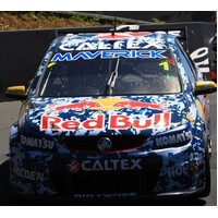 HOLDEN VF COMMODORE RED BULL RACING #1 WHINCUP/DUMBRELL - 2014 BATHURST 1000 AIR FORCE LIVERY