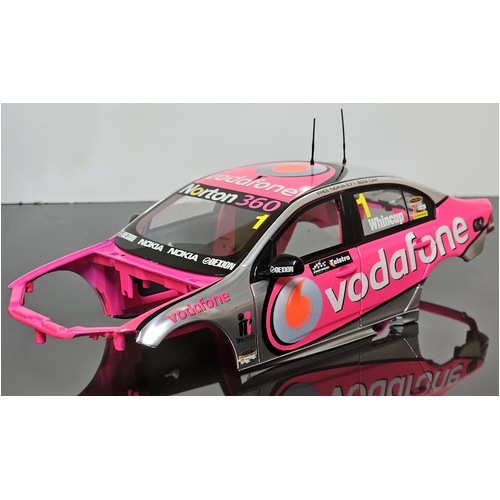 1:18 2009 FG FORD FALCON Jamie Whincup Championship Winning Car shell Suit Diorama 