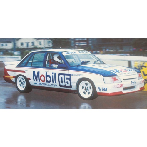 1:18 Holden VK Commodore - 1986 Wellington 500 Winner PC
