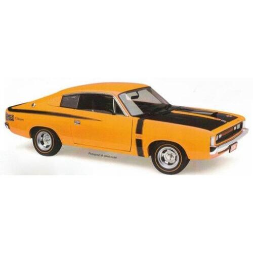 1:18 E38 R/T Charger Vitamin C Orange 