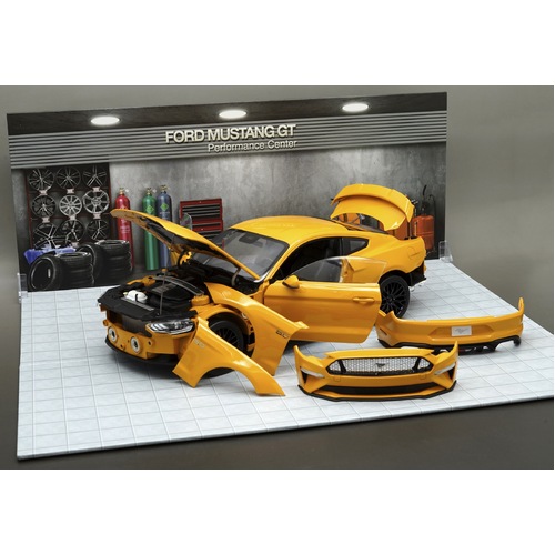 1:18 Diecast 2019 Ford Mustang GT Orange Fury Right Hand Drive