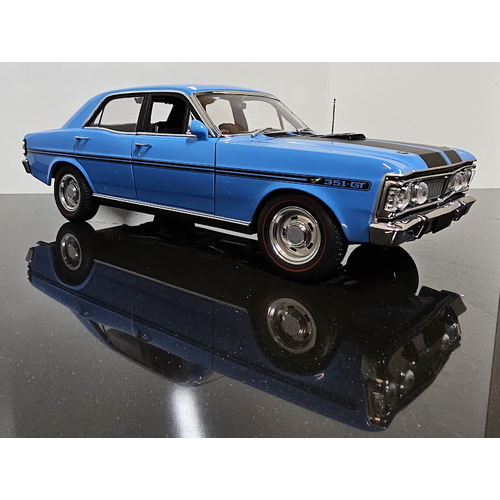1:18 Ford Falcon XY GT  351 True Blue Autoart Rare 