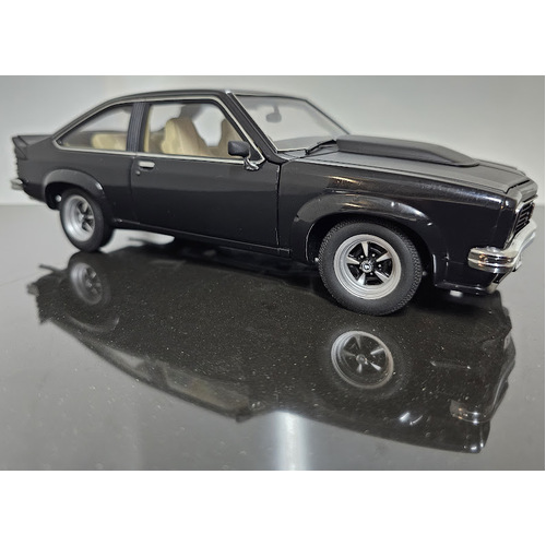 1:18 Holden LX SS  Torana A9X Hatchback Tuxedo Black 