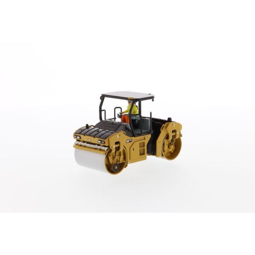 1:50 CB13 Tandem Vibratory Roller – ROPS Configuration