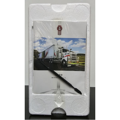 1:50 Drake Kenworth 909 Foam Clam Shell Box