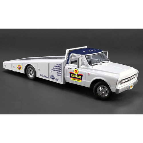 1:18 OK Used Cars 1967 Chev C-30 Ramp Truck