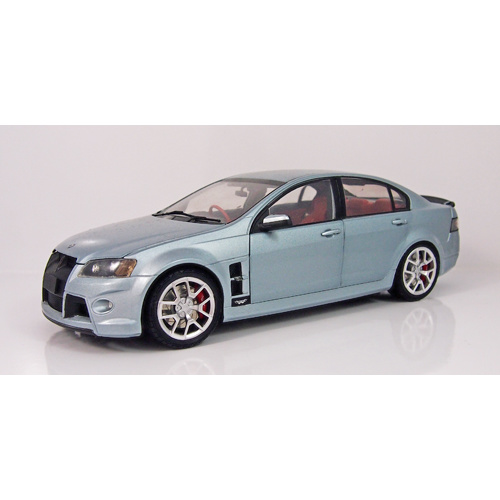 PC 1:18 HSV W427 - Panorama Silver