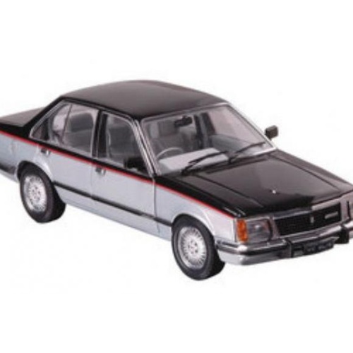 PC 1:18 VC SLE Commodore Tuxedo Black Over Aztec Silver
