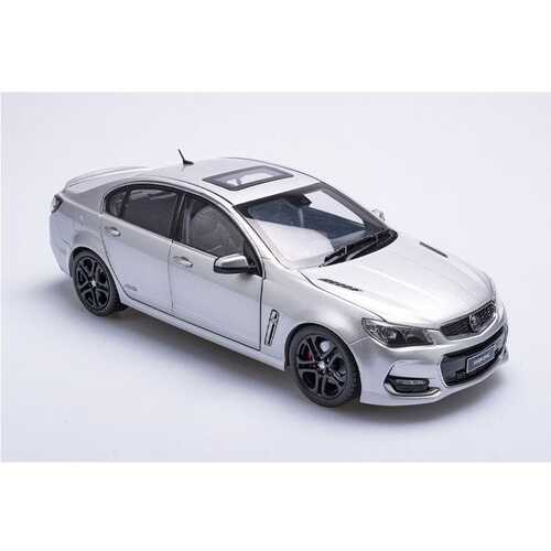 1:18 Holden VF Commodore SS-V Redline Nitrate Silver 