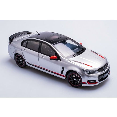 PC 1:18 Holden VF Commodore Motorsport Edition 2017 Nitrate Silver 