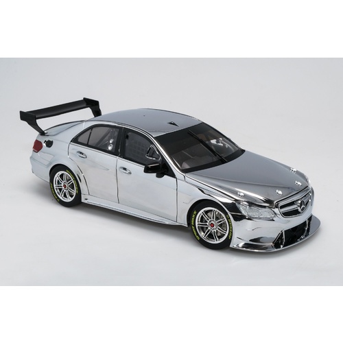 1:18 Mercedes-Benz E63 Chrome Limited Edition