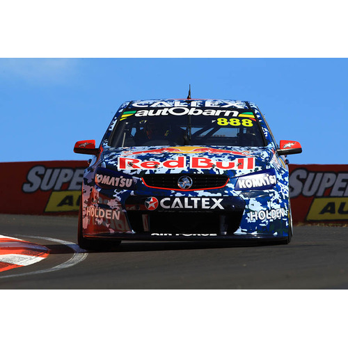 1:18 HOLDEN VF COMMODORE RED BULL RACING #888 LOWNDES/RICHARDS - 2014 BATHURST 1000 AIR FORCE LIVERY