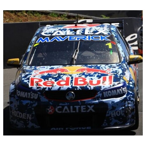 HOLDEN VF COMMODORE RED BULL RACING #1 WHINCUP/DUMBRELL - 2014 BATHURST 1000 AIR FORCE LIVERY