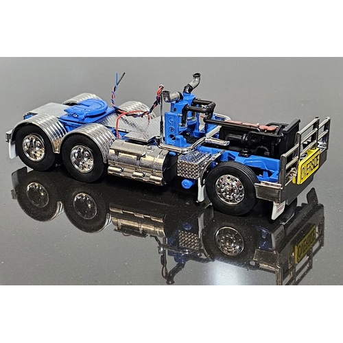 1:50 K100 Kenworth Light Blue chassis Iconic Replicas