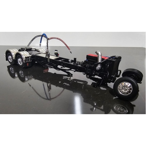 1:50 Paccar T900 Legend Drake Kenworth Chassis Black Spare Parts