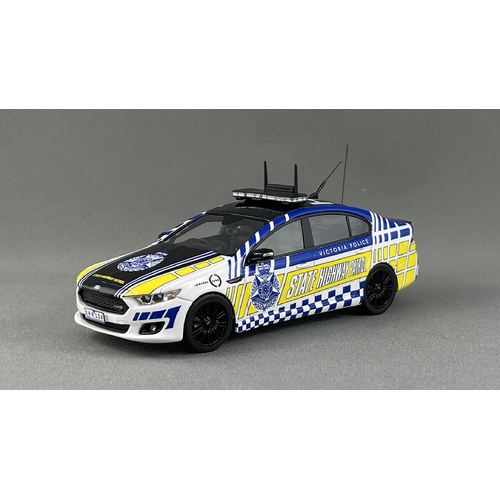 1:43 Victoria Police State Highway Patrol 2016 Ford FGX Falcon Sprint Sedan Winter White