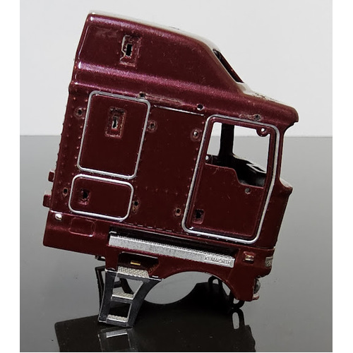 1:50 Drake Kenworth K200 Vintage Burgundy Cab Z01372