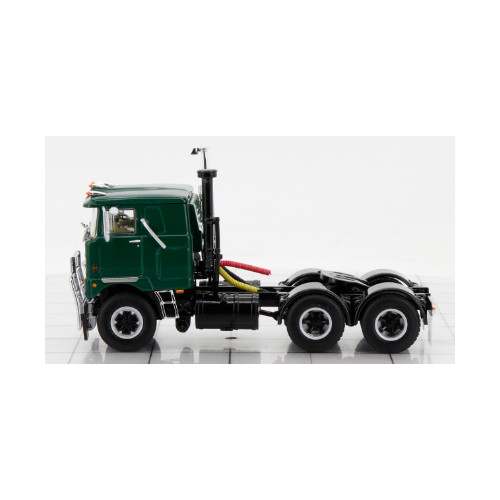PC 1:50 Drake Mack F700 - Green