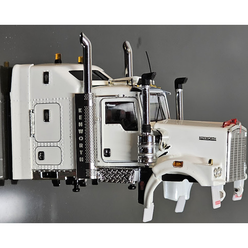 New 1:50 Kenworth Drake 509 White Cab Sleeper & Bonnet Complete Z01523